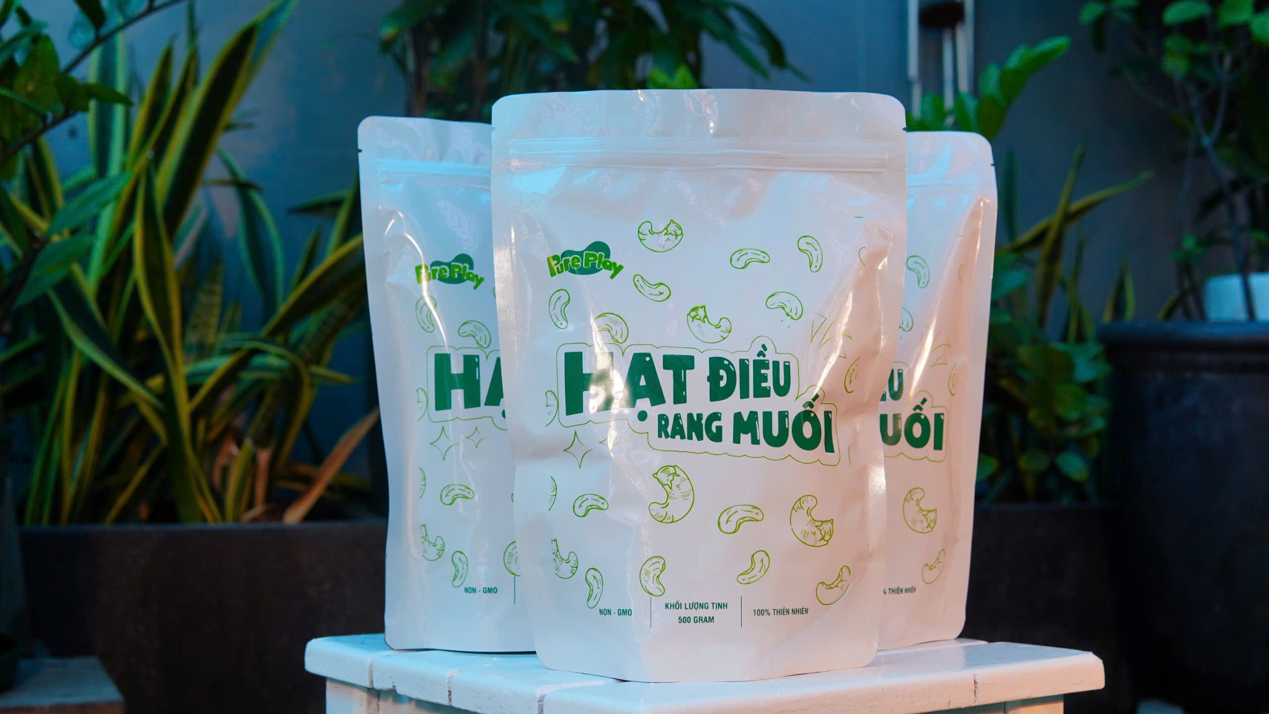 Hình Hạt Điều Rang Muối - 500 gram